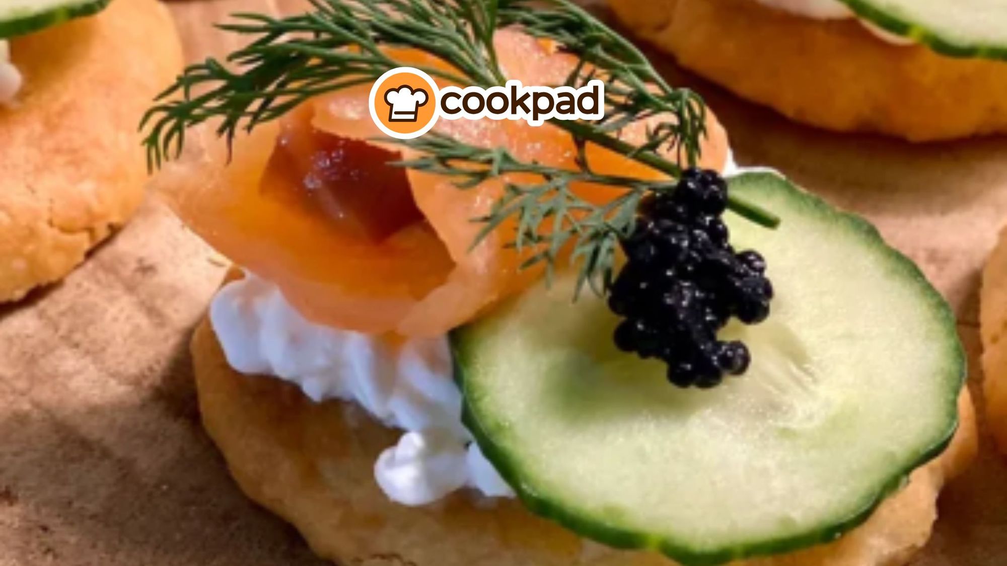 Canapés de Navidad: recetas fáciles de salmón, hojaldre y tartaletas