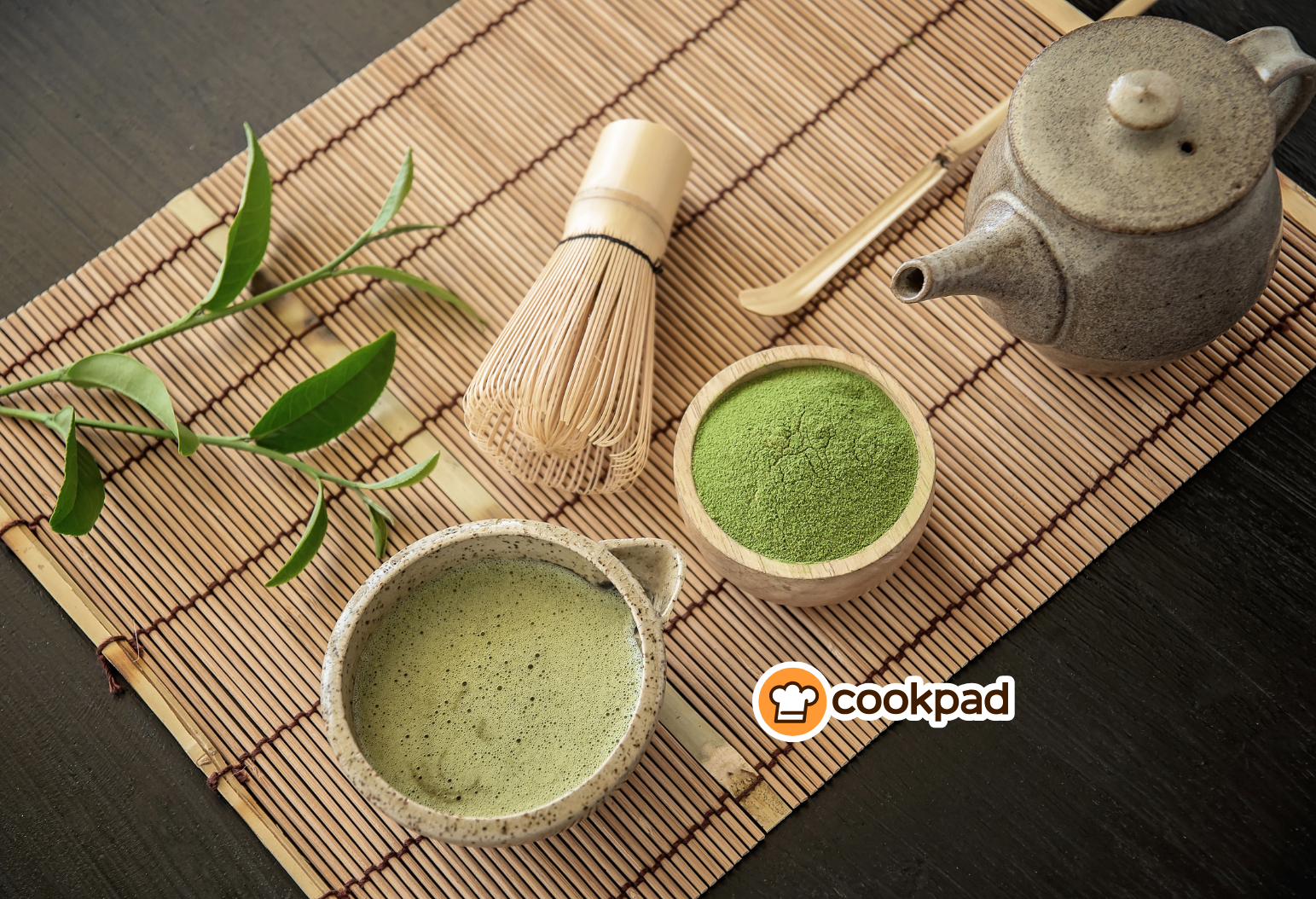 Vì sao không nên dùng nước sôi 100°C để pha matcha?